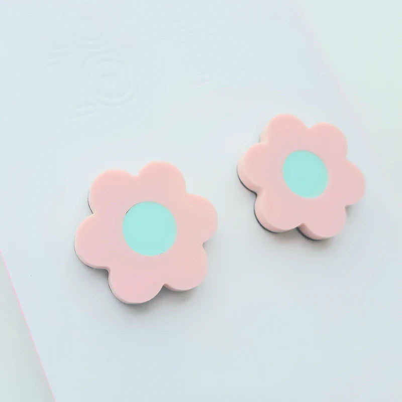 LOVER LOVER - DAISY STUD - BLUSH PINK/MINT