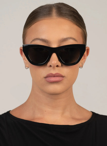 OTRA - KINNI - BLACK/SMOKE