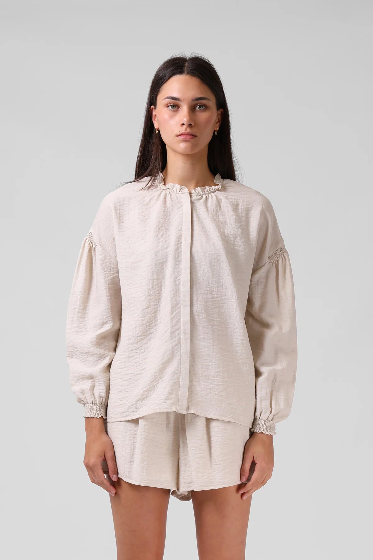 RPM OLIVE BLOUSE - OATMEAL