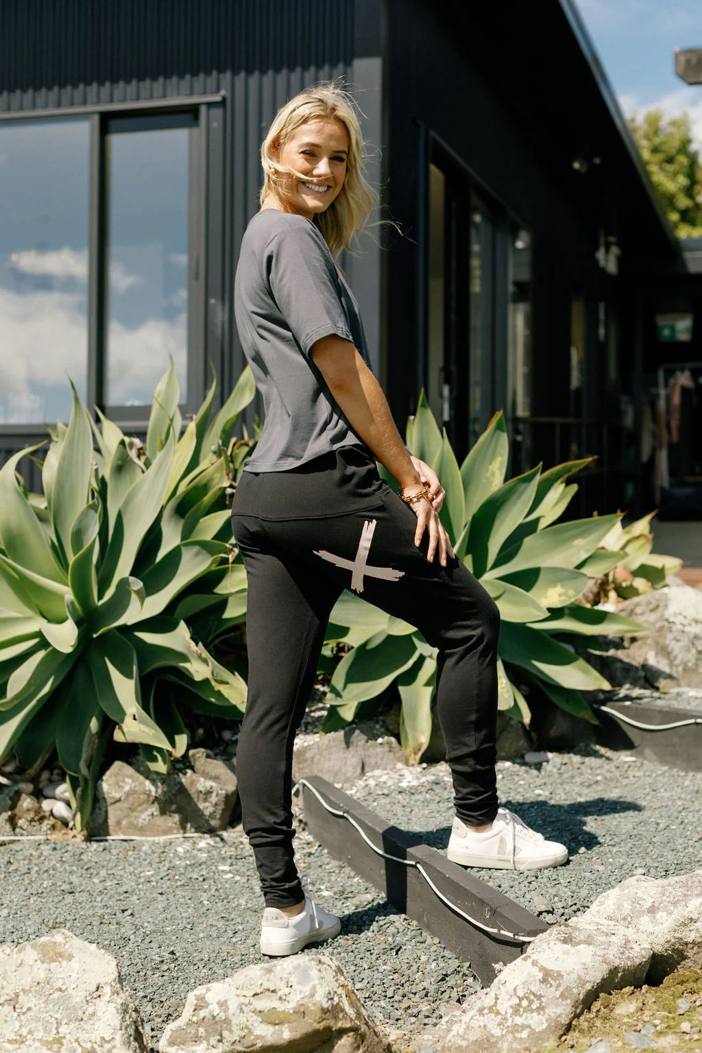 Homelee - Apartment Pants - Black w BLOSSOM DAISY X