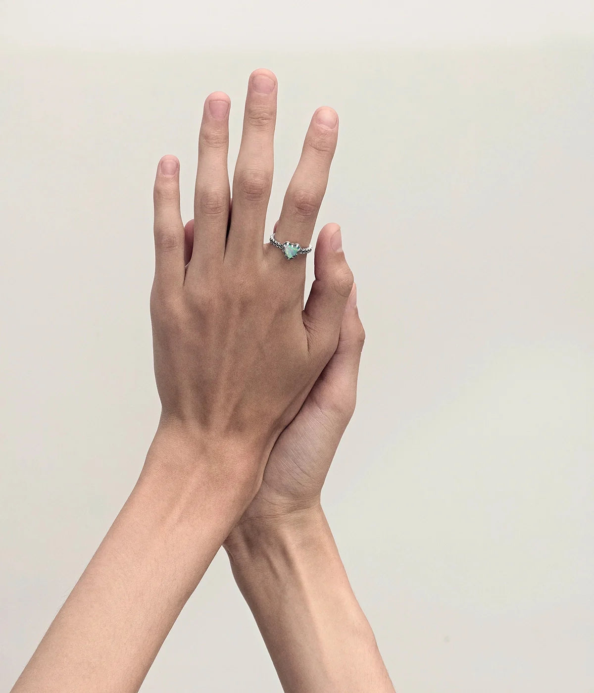 STOLEN - MINI LOVE CLAW RING - BELLO OPAL