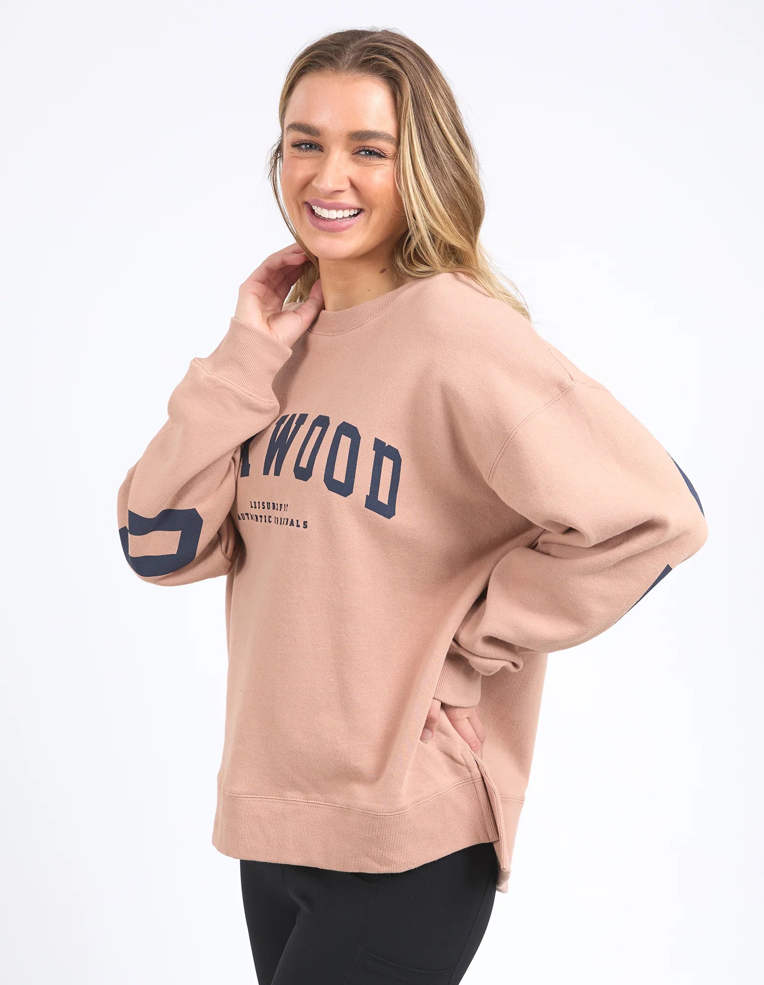 Foxwood - Interval Crew - TAN w NAVY