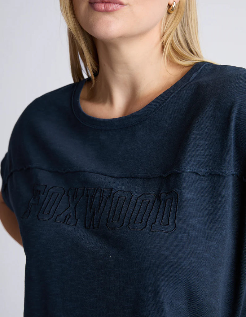 Foxwood - THROW ON S/S TEE - NAVY