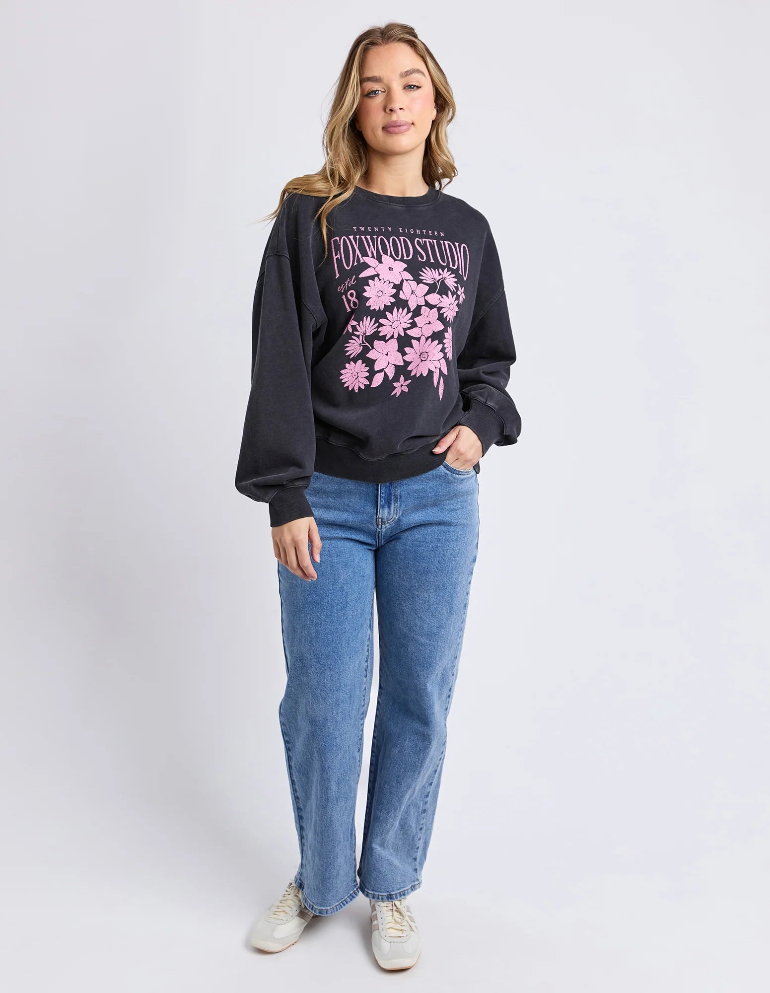 Foxwood - Floret Crew - Black