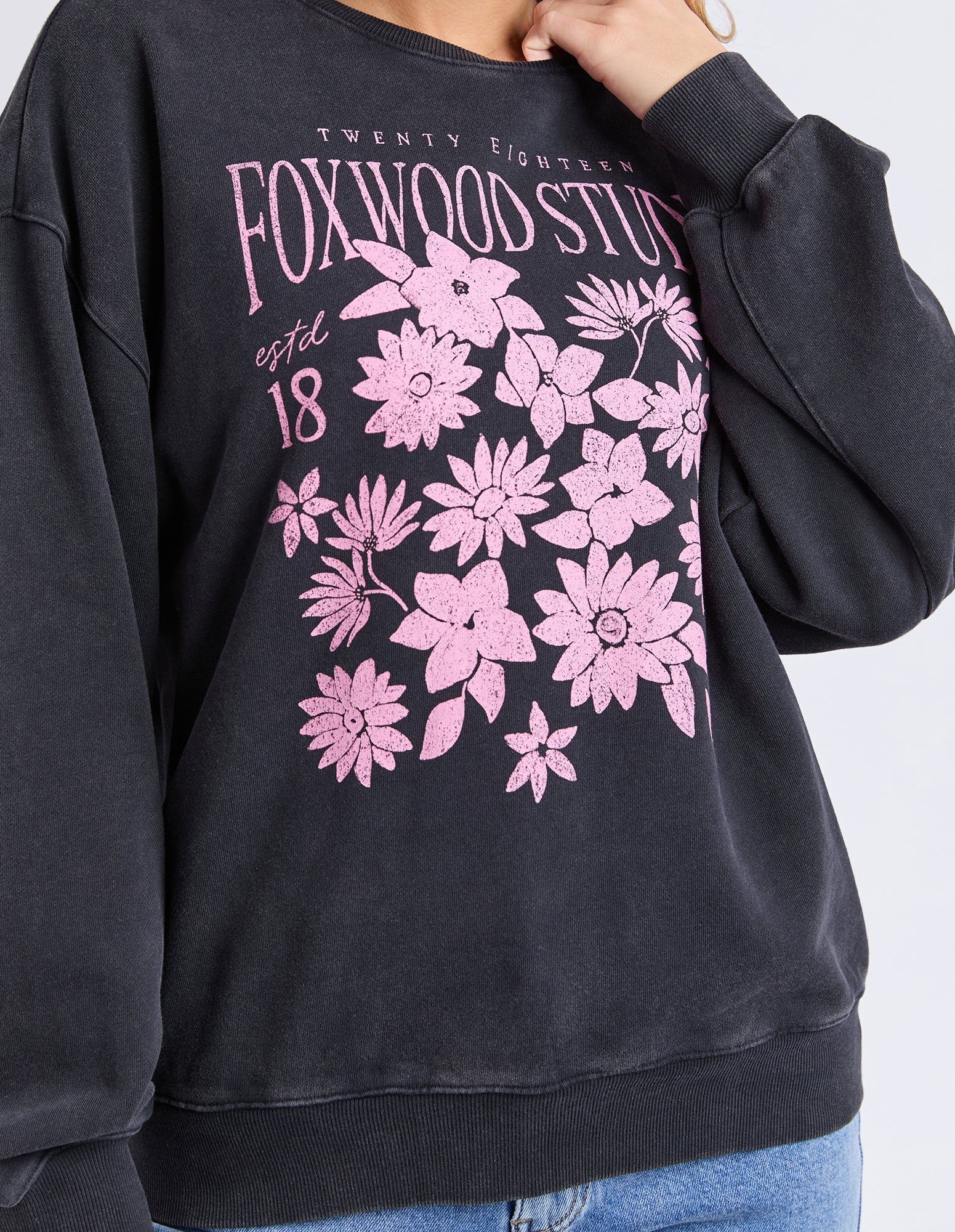 Foxwood - Floret Crew - Black