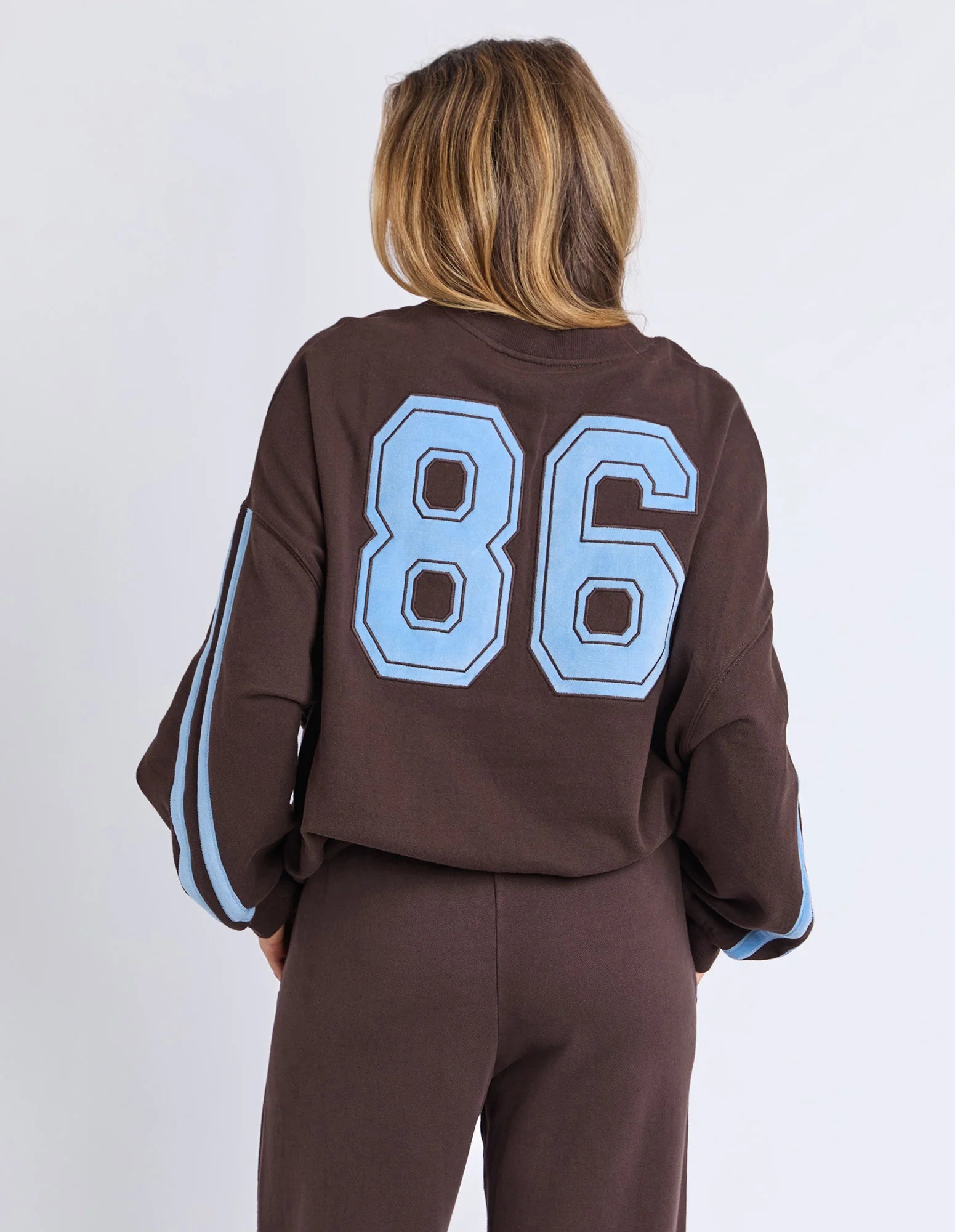 Foxwood - ELEVATED SUNDAY CREW - COFFEE/LIGHT BLUE
