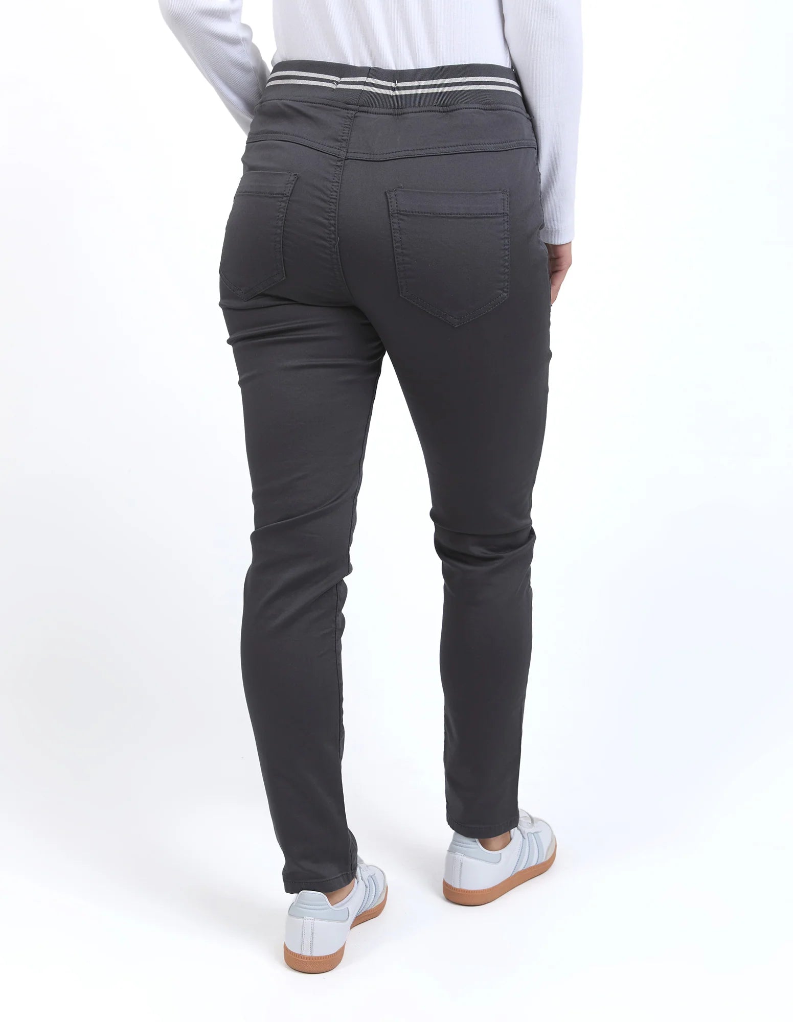 Foxwood -SYLVIA JOGGER - CHARCOAL