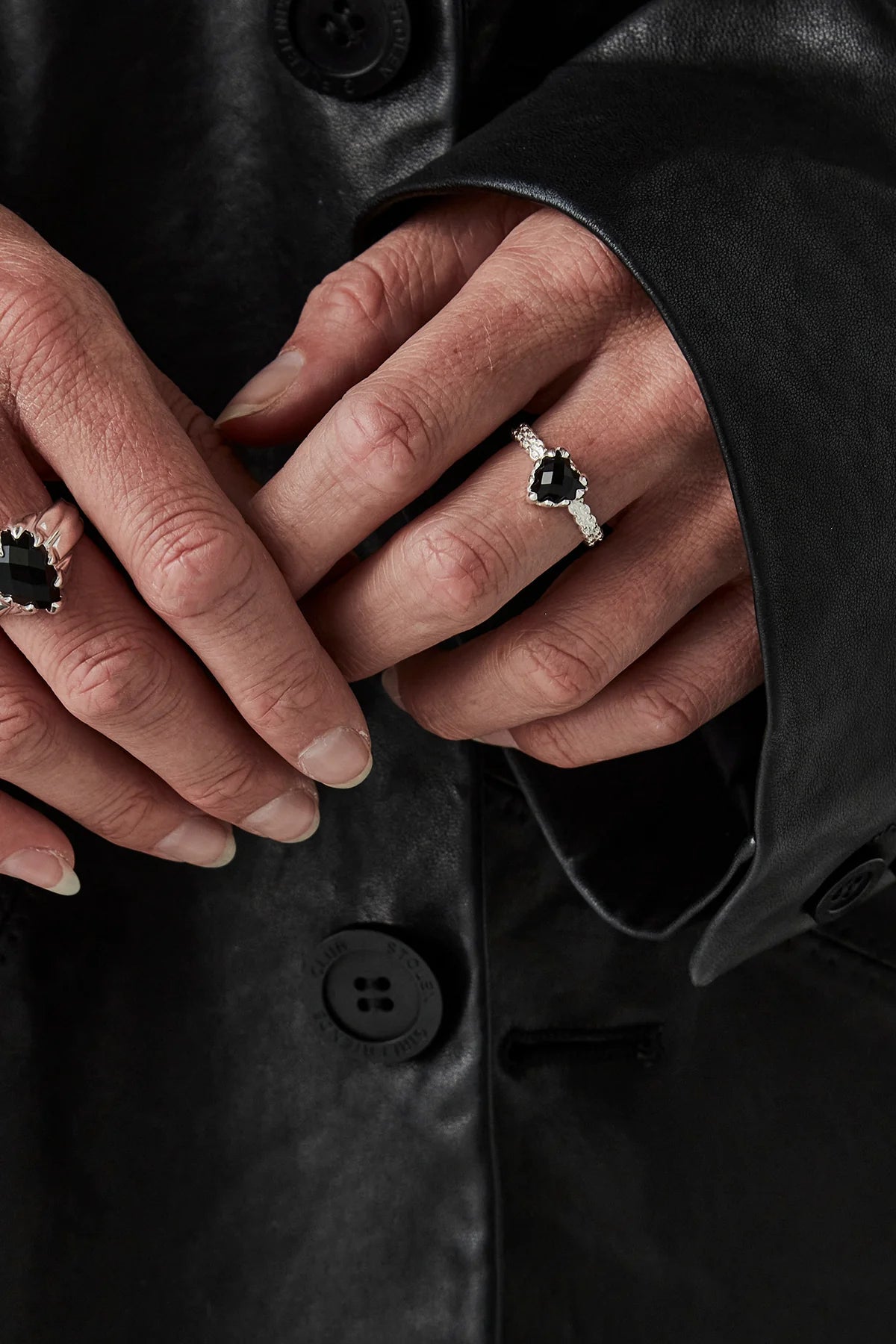 STOLEN - MINI LOVE CLAW RING - ONYX