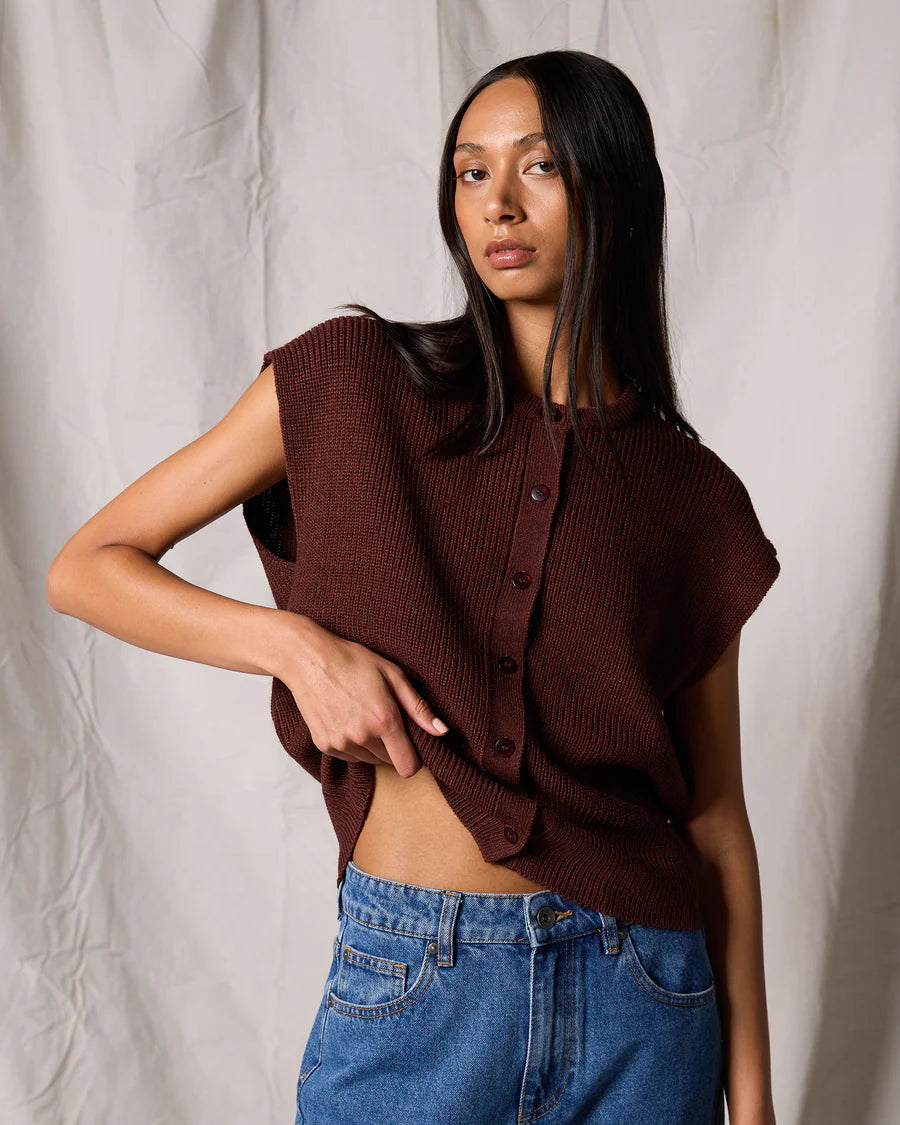 Silent Theory - ELARA VEST TOP - CHERRY
