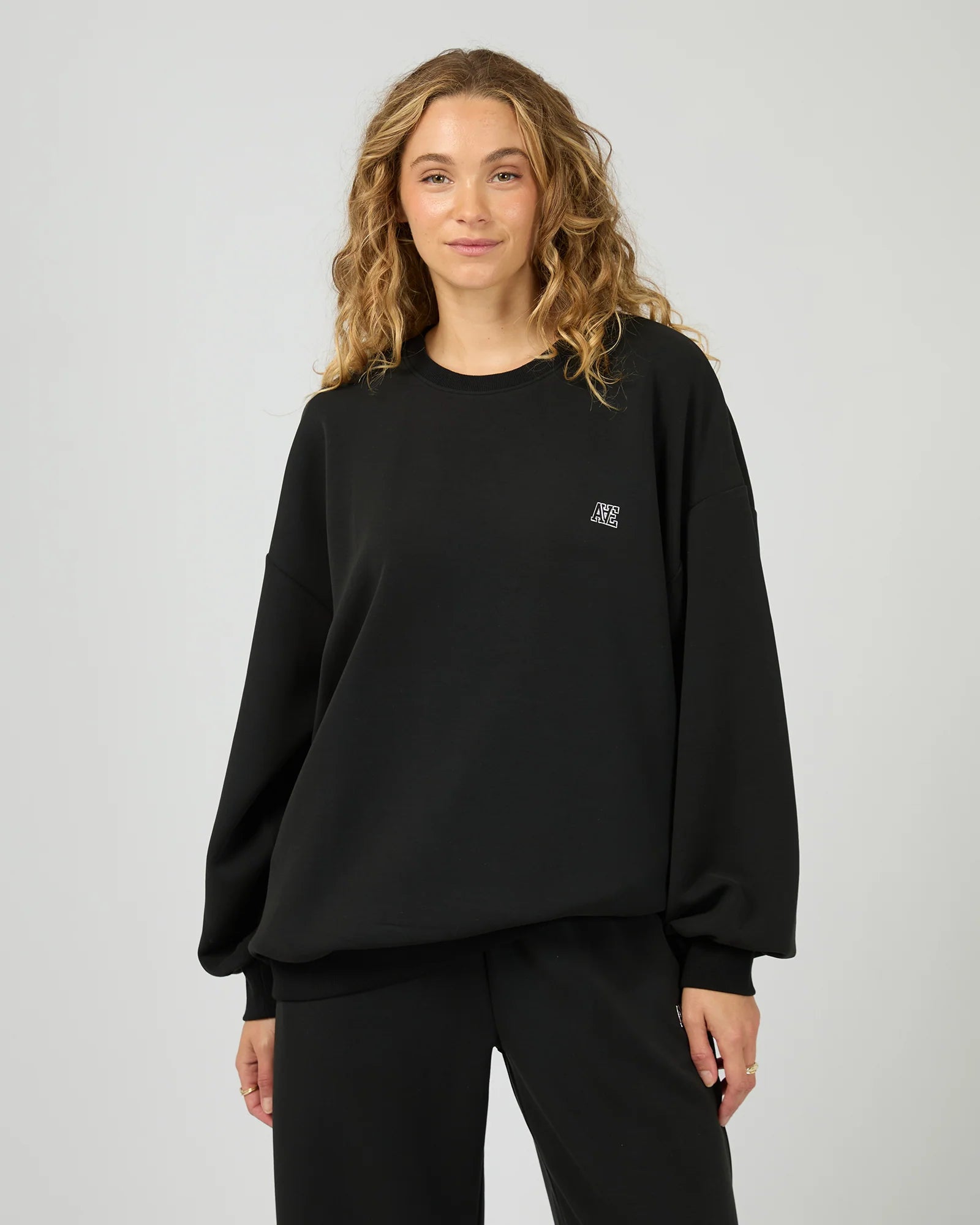 ALL ABOUT EVE - LUXE ACTIVE BOX CREW - BLACK