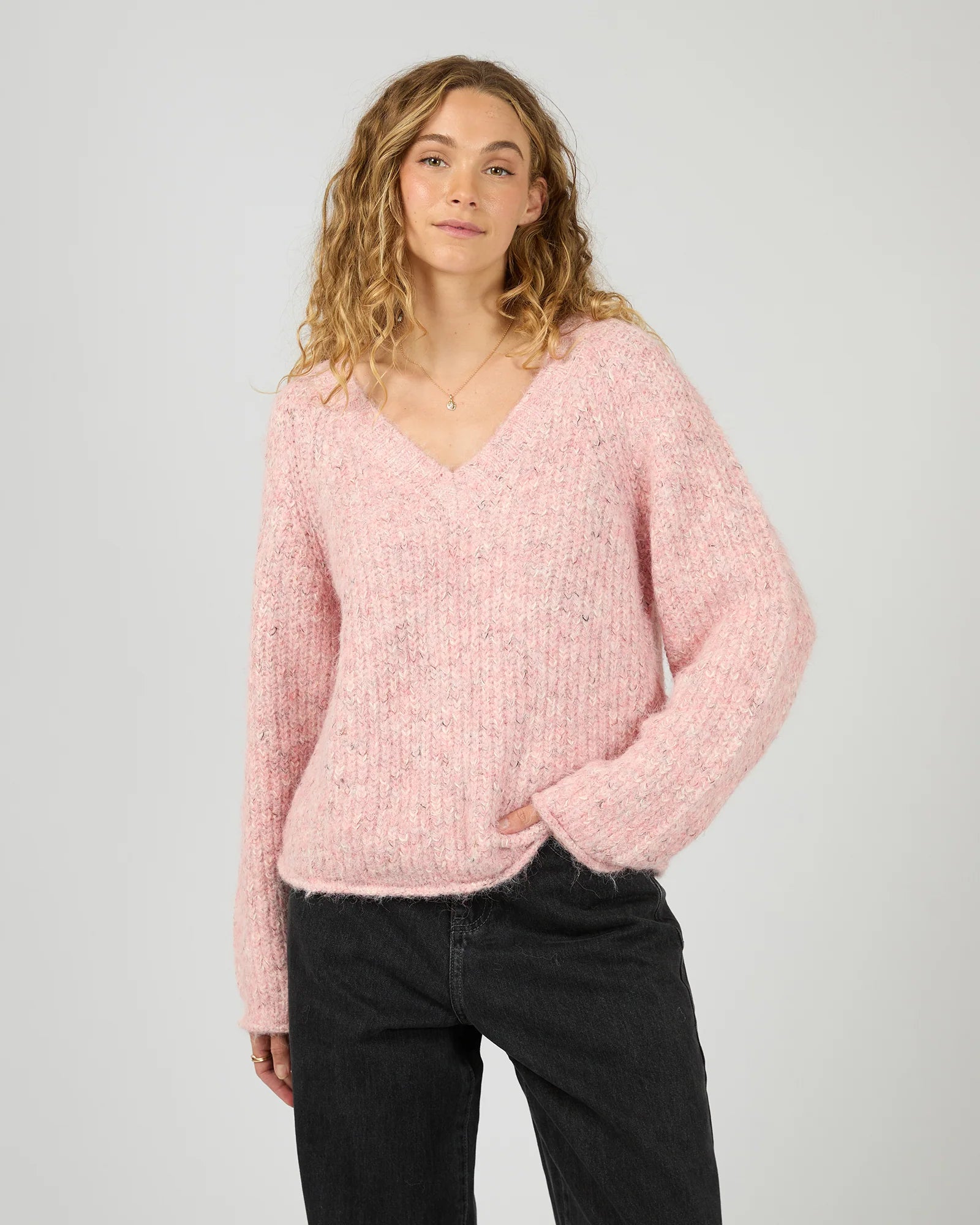 ALL ABOUT EVE - DEVON V NECK JUMPER - PALE PINK