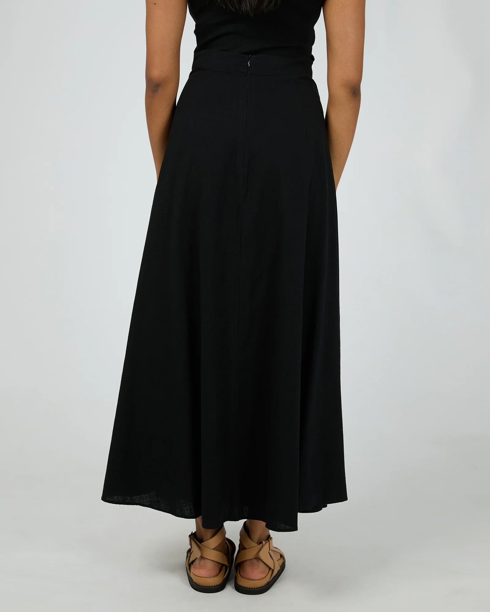 AAE ESSENTIAL MAXI SKIRT - BLACK