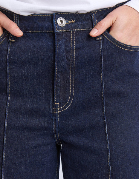 ELM -ANDO PIN TUCK JEANS - DARK BLUE