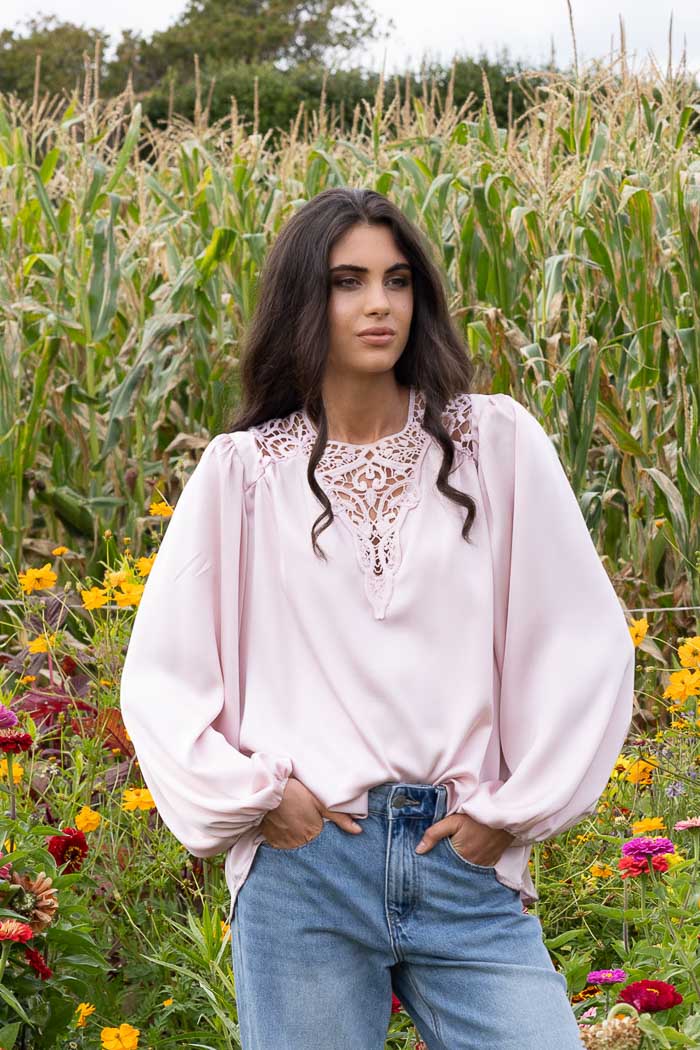 AMAYA - MALIAH SATIN TOP- BLUSH