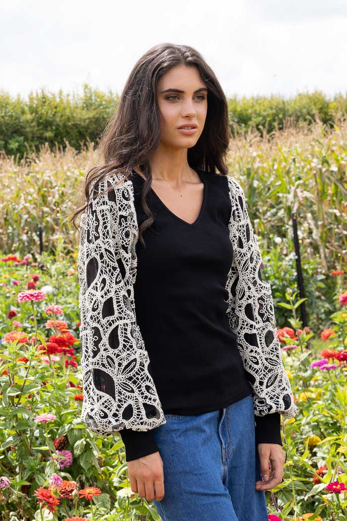 AMAYA - CLAUDIA TOP - LACE/BLACK