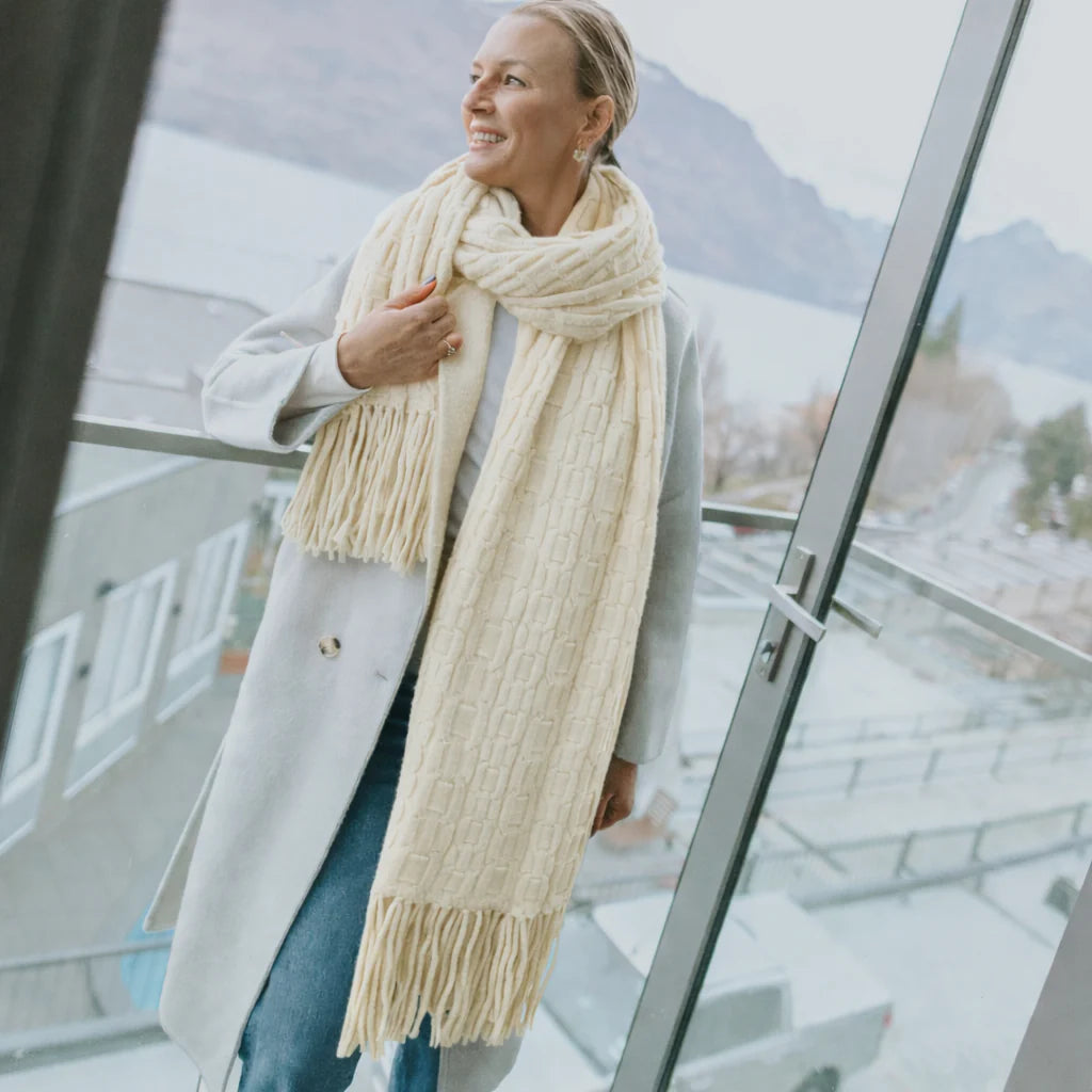 MOKE - ADELE CABLE KNIT SCARF - CREAM