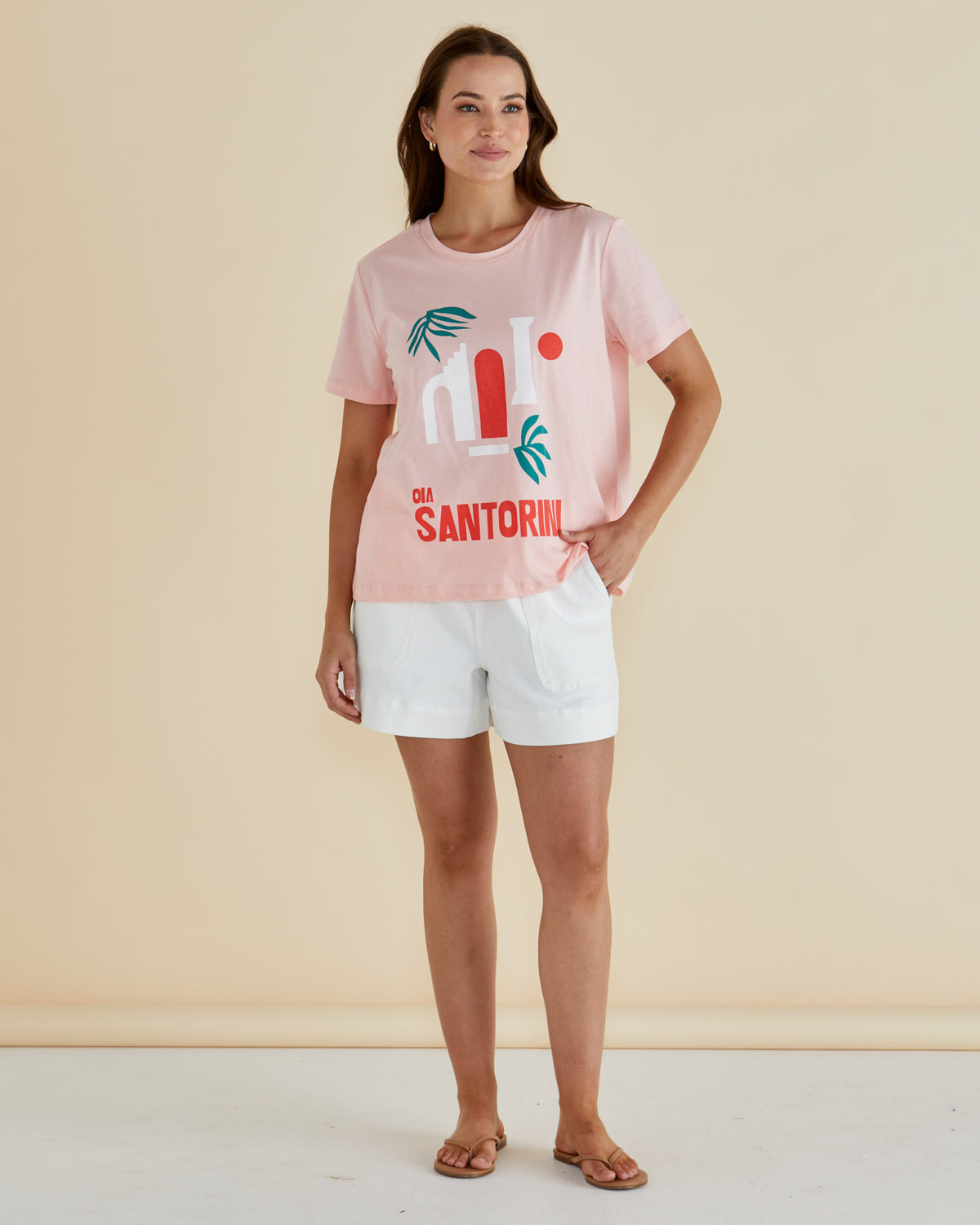 BETTY BASICS - ELLIA CREW TEE - SANTORINI PRINT - PINK