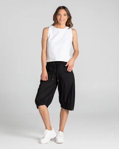 BOOM SHANKER - Jada Short Pant - Black