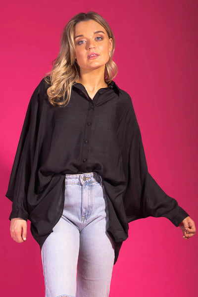 Pretty Basic -LUCINDAS DREAM SHIRT - BLACK