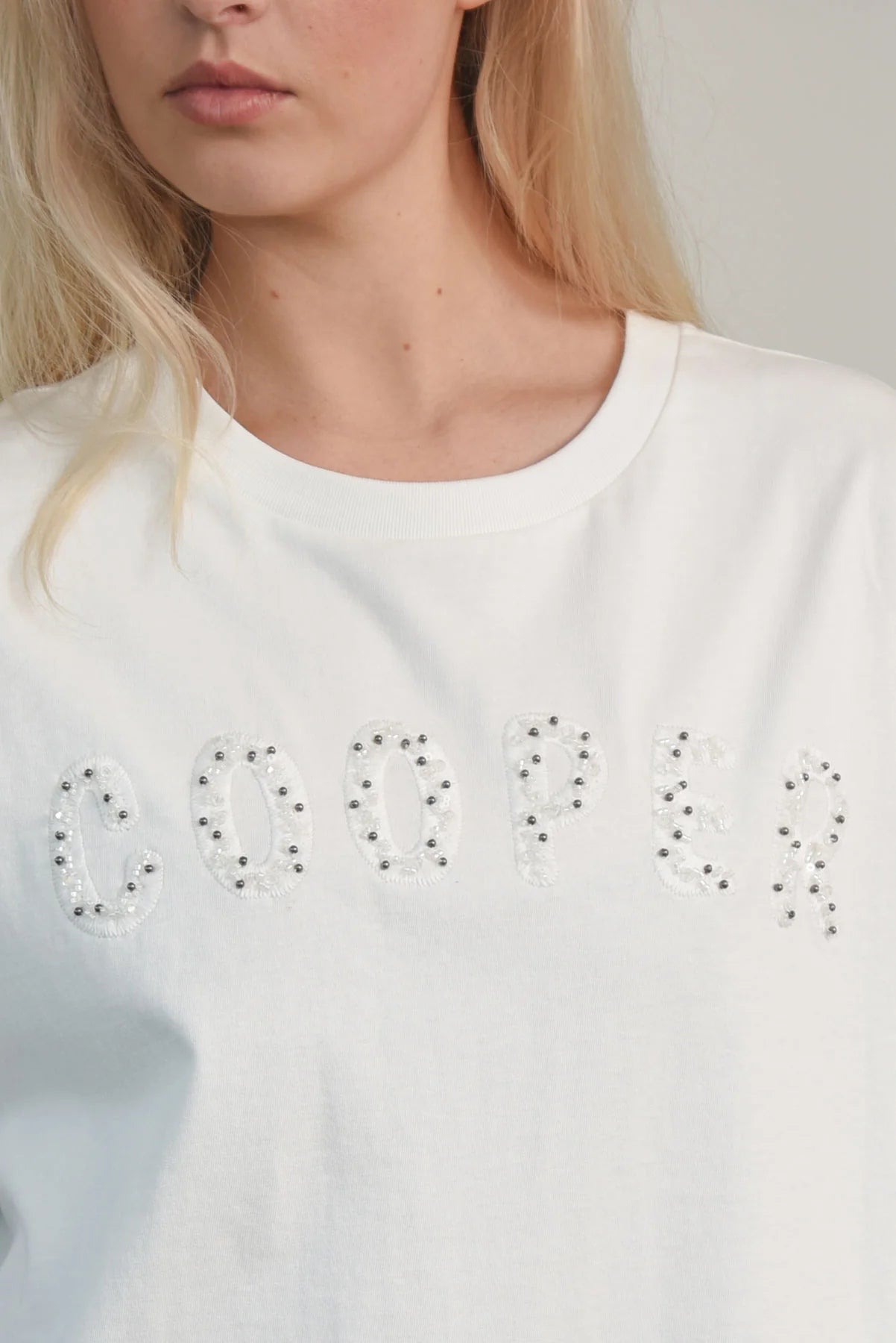 COOPER -  BEADING LADY T-SHIRT - WHITE