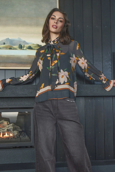 COOPER - A VINTAGE TOP BLOUSE - CHARCOAL FLORAL