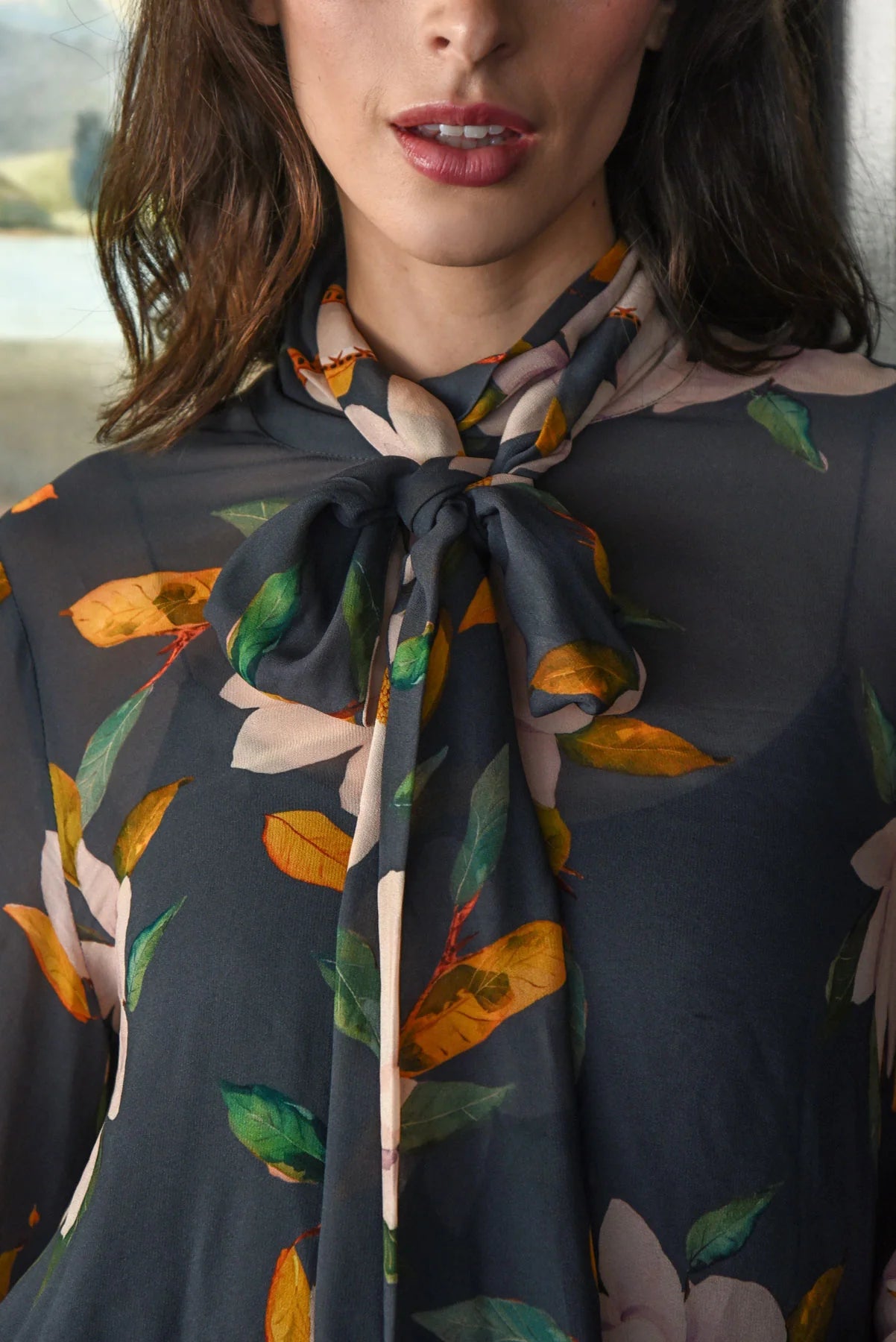 COOPER - A VINTAGE TOP BLOUSE - CHARCOAL FLORAL