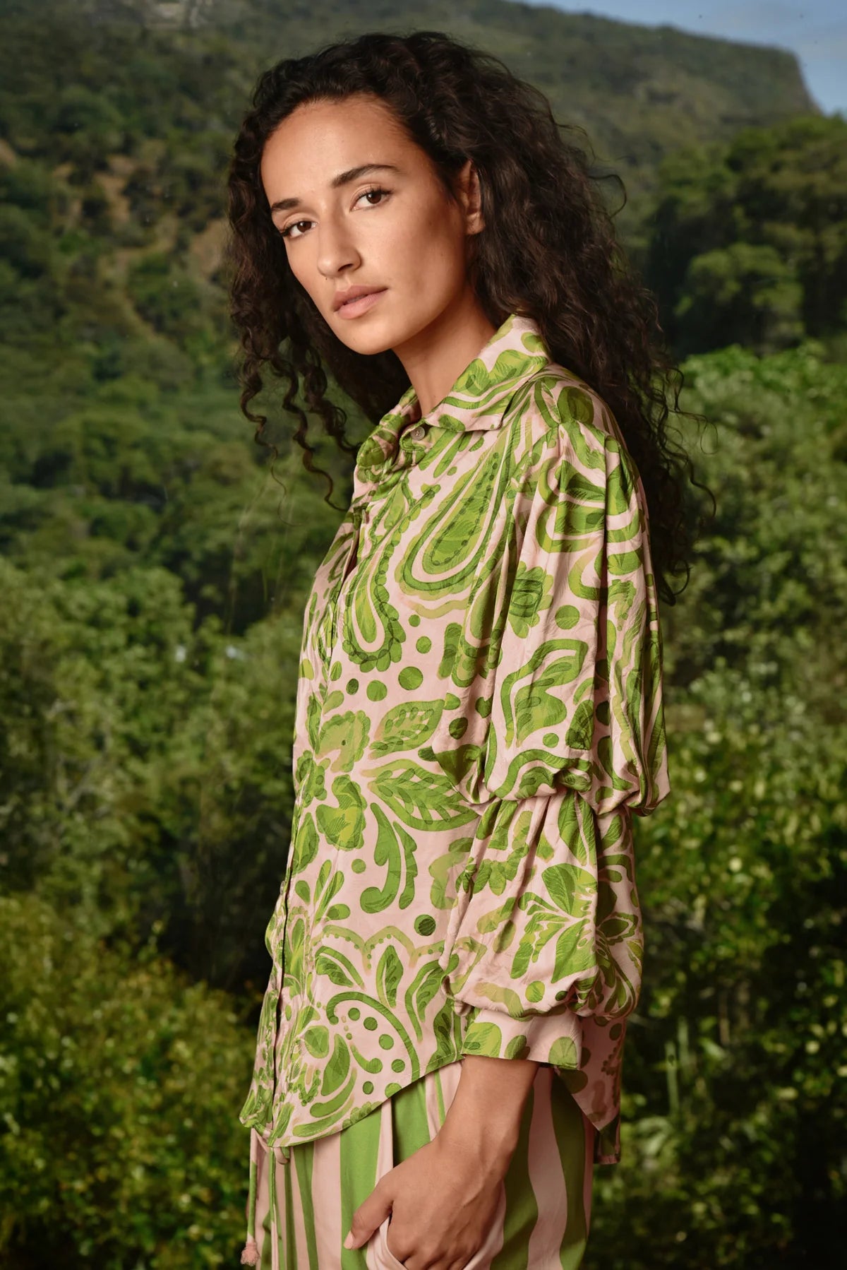 COOPER - PLEAT AND GREET TOP - BLUSH/GREEN FLORAL
