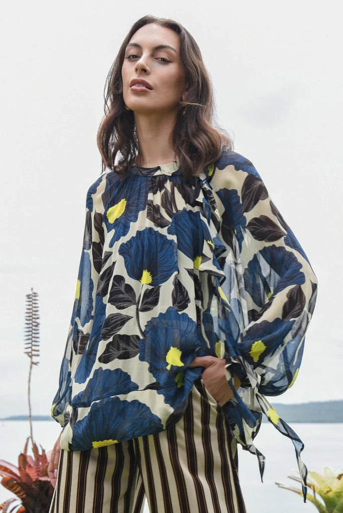 COOPER - THE PERSONAL TOUCH TOP - LIME/BLUE FLORAL