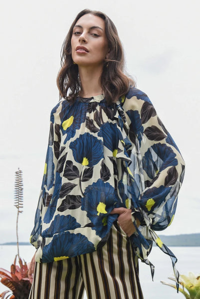 COOPER - THE PERSONAL TOUCH TOP - LIME/BLUE FLORAL