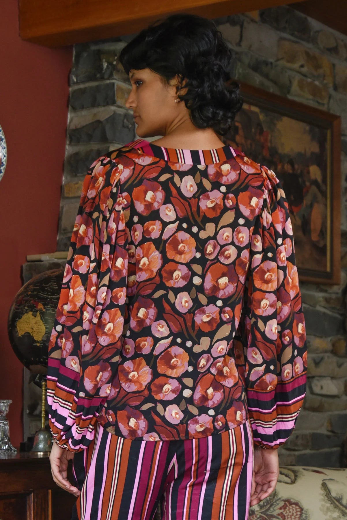 COOPER -THINK OUTSIDE THE SQUARE TOP - PINK MULTI FLORAL