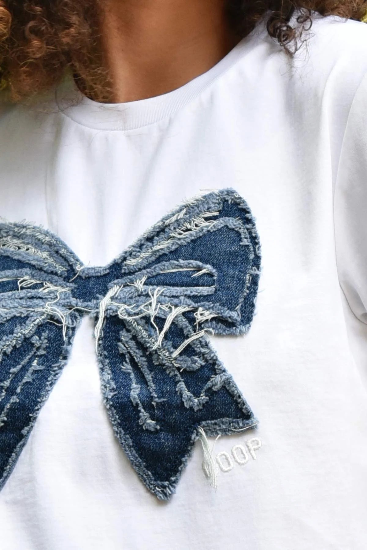 COOP - SIMPLY BOWTIFUL T-SHIRT - WHITE & DENIM
