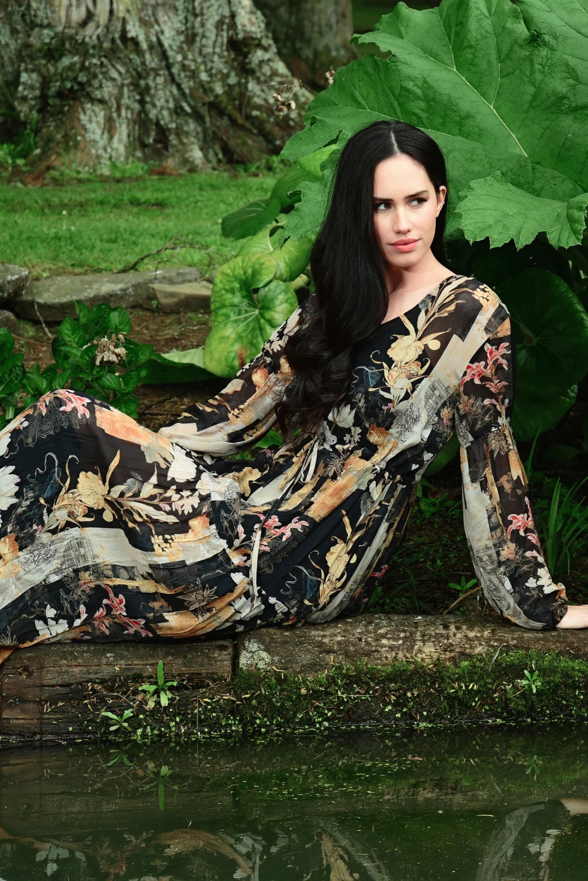 CURATE - ARTFUL ELEGANCE DRESS - BLACK/GOLD