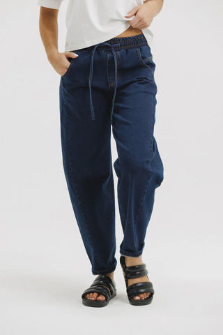HOMELEE - BARREL JEANS -INDIGO WASH