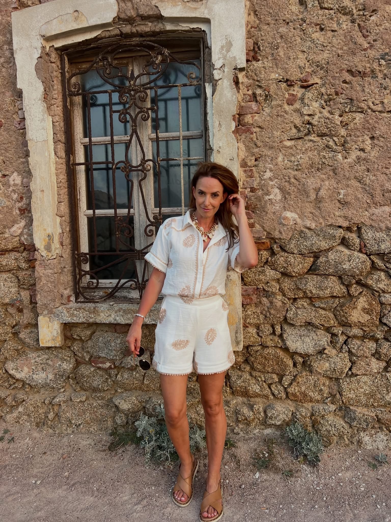 AMAYA - ROSA EMBROIDERED SHIRT - WHITE