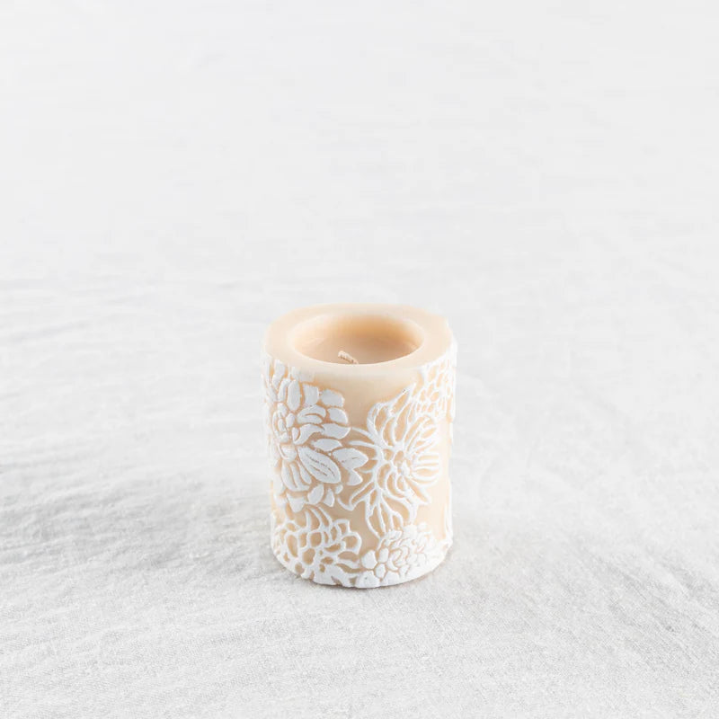 Natural Light - Japanese Chrysanthemum mini Recessed Pillar - Ivory & White