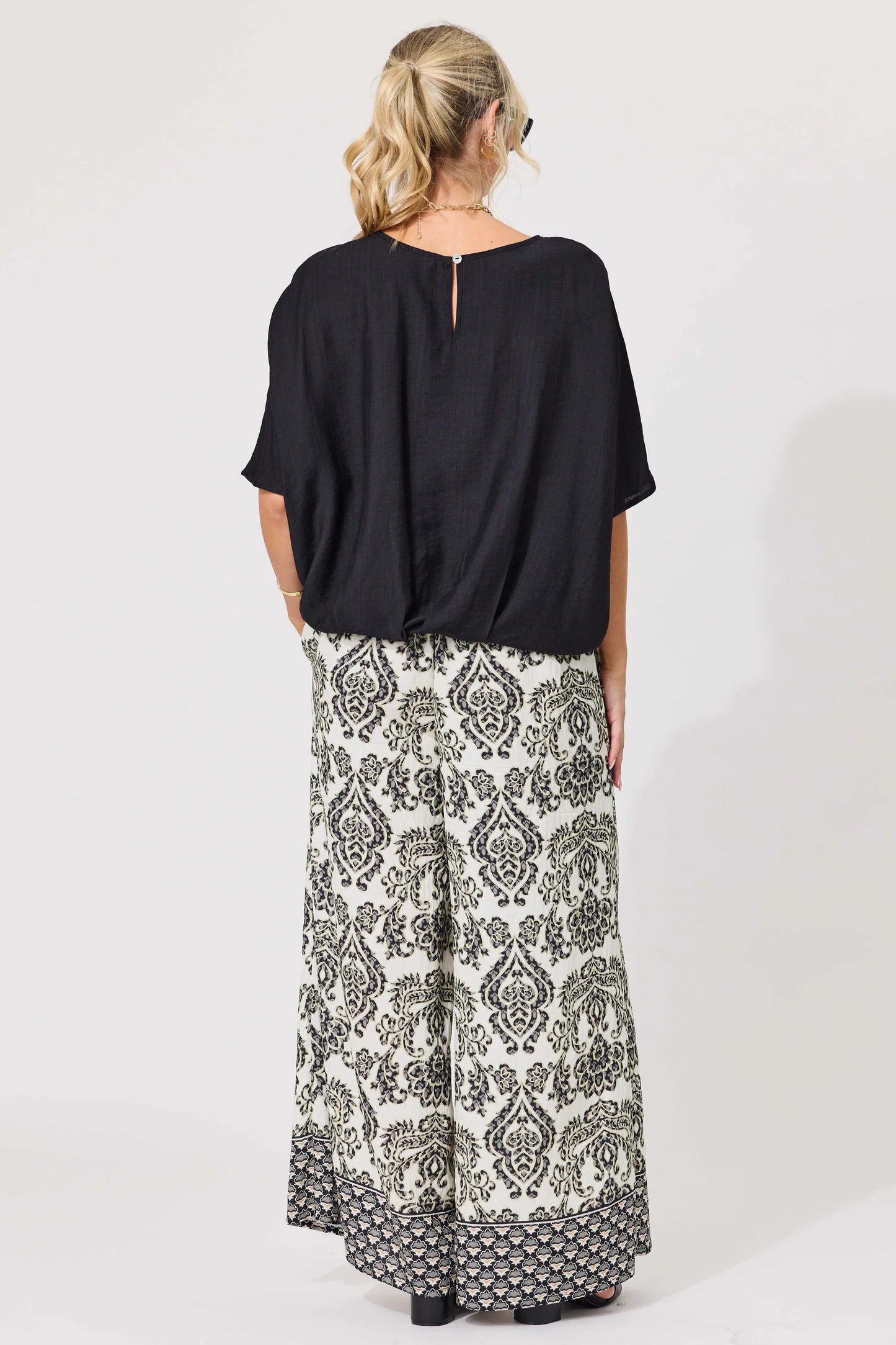 LEMON TREE - ALESSA TOP - BLACK