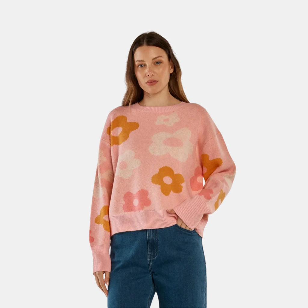 BETTY BASICS - LEONIE KNIT SWEATER - JACQUARD FLOWERS - PINK