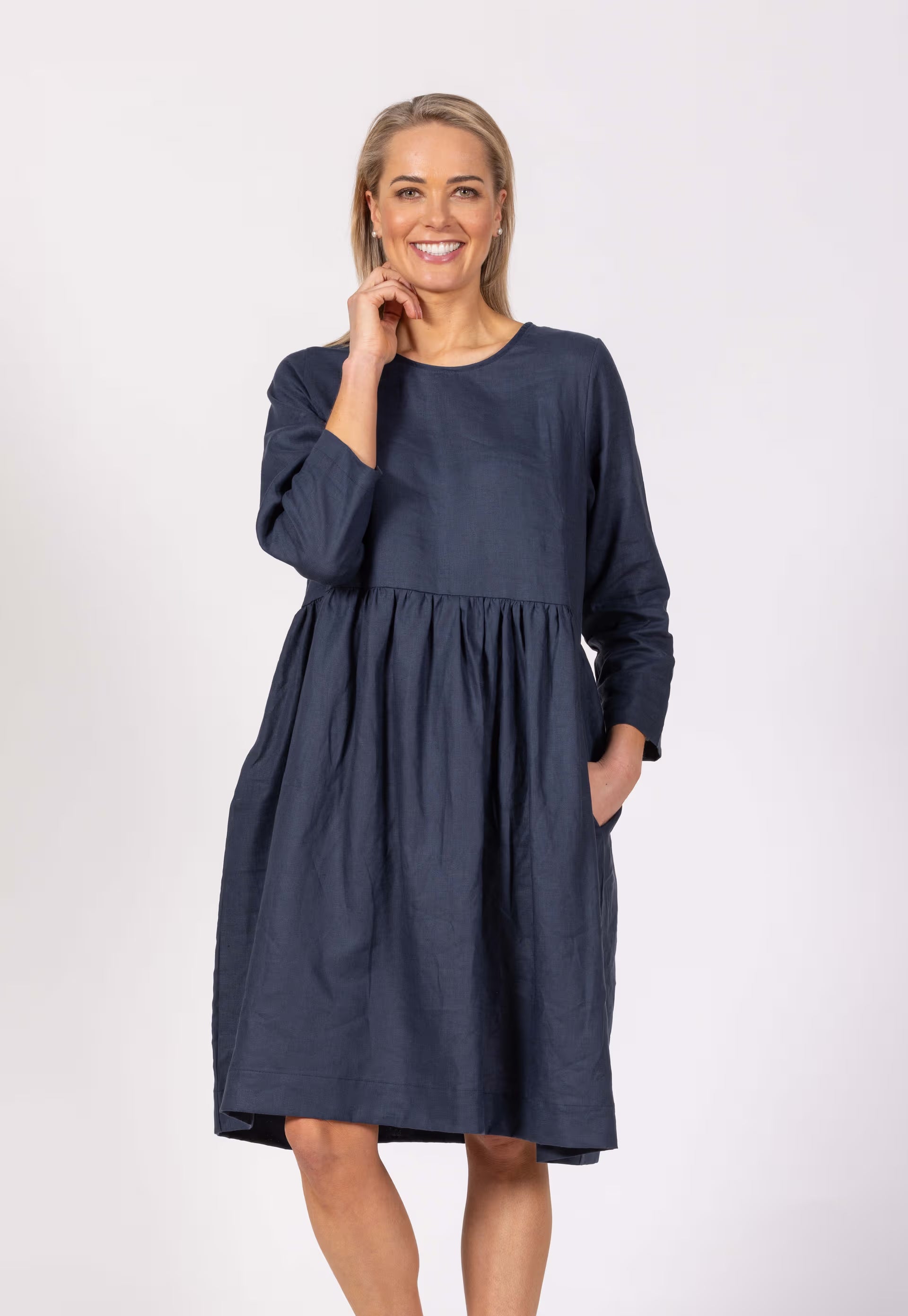 NOBLE WILDE - LINEN - CELINE DRESS - SAND/WHITE