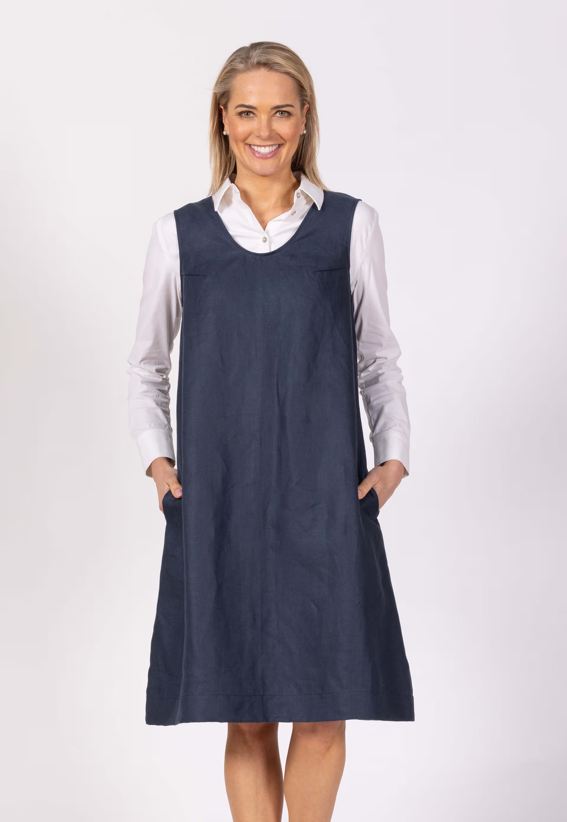 NOBLE WILDE - LINEN - TWILL PINNAFORE - PESTO (GREEN)