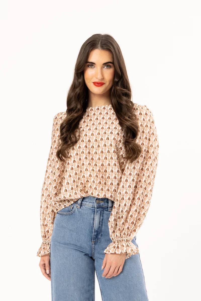 SEEKING LOLA - HARPER TOP - CHESTNUT GEO
