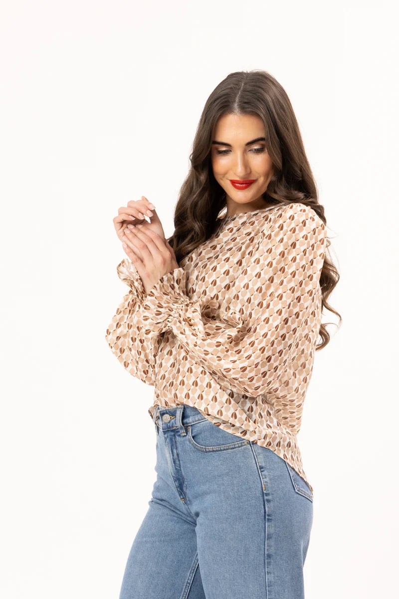 SEEKING LOLA - HARPER TOP - CHESTNUT GEO