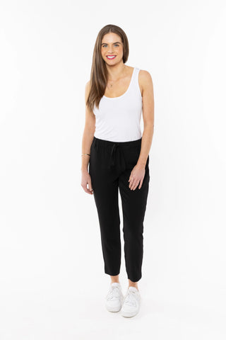 ASSIGN - ESSENTIAL PANT - BLACK