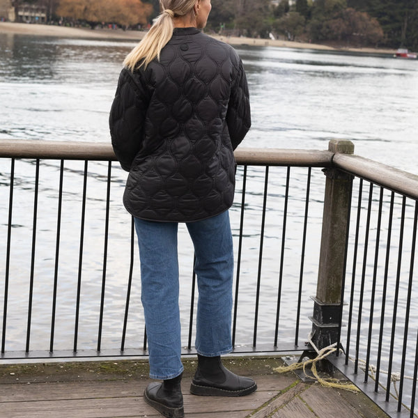 MOKE - TALEI - WOMEN'S QUILT BOMBER - BLACK