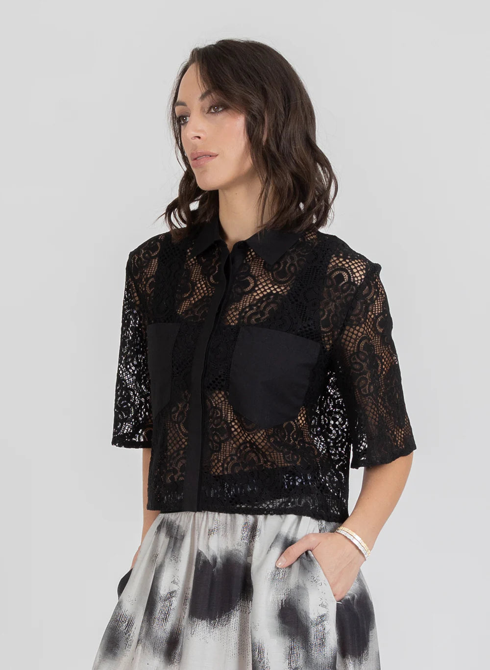 FEDERATION - LACE IT SHIRT - BLACK