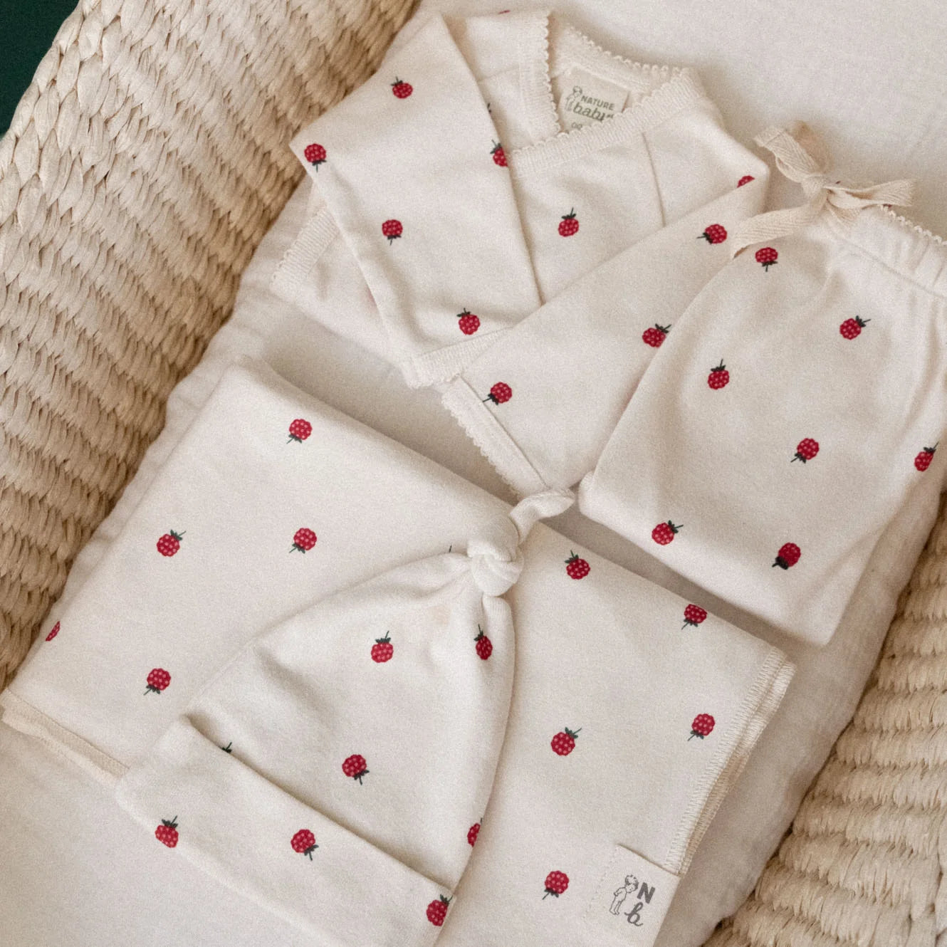 Nature Baby - Welcome Home Set - RASPBERRY