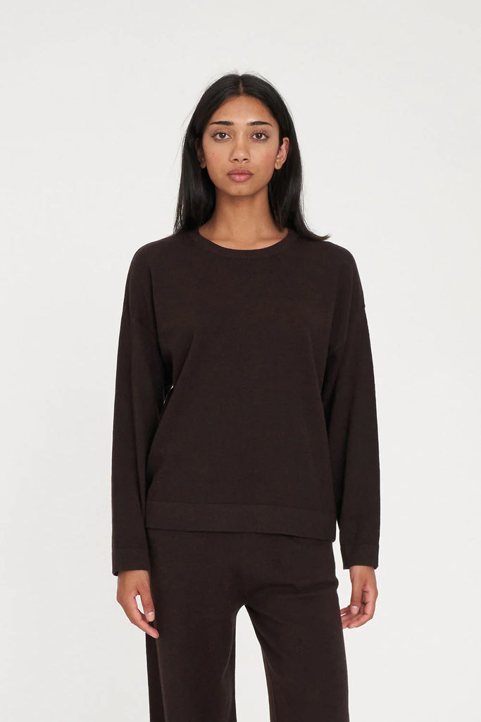 HUFFER - MERINO NEVE CREW - CHESTNUT
