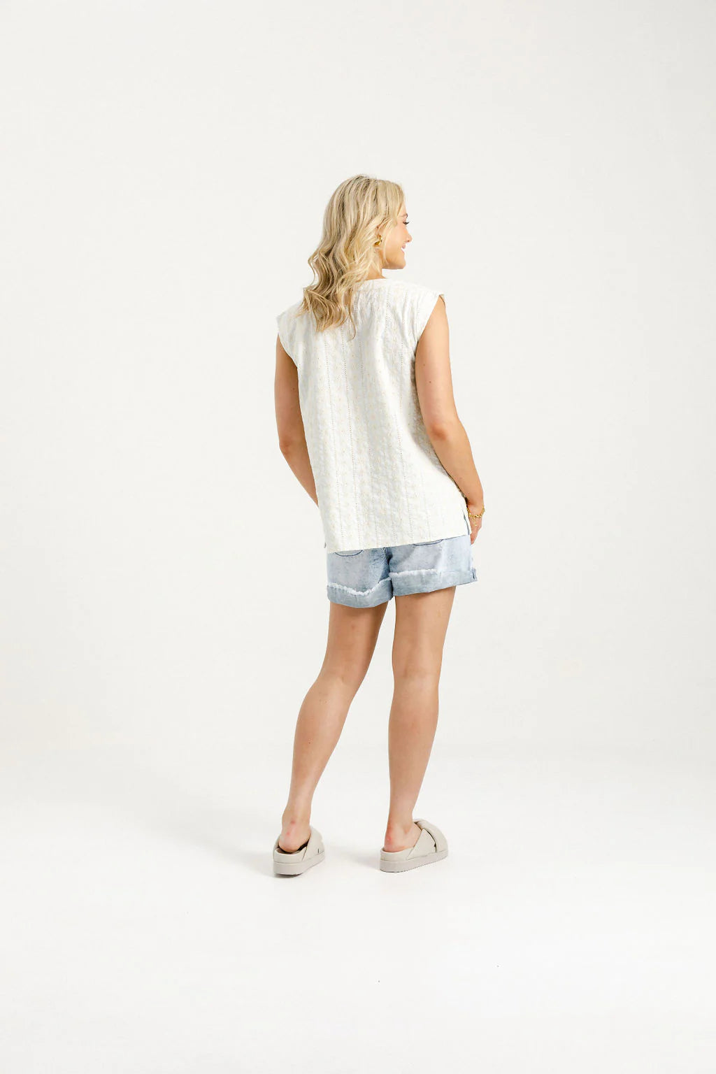 Homelee  DAISY TOP - CREAM DAISIES