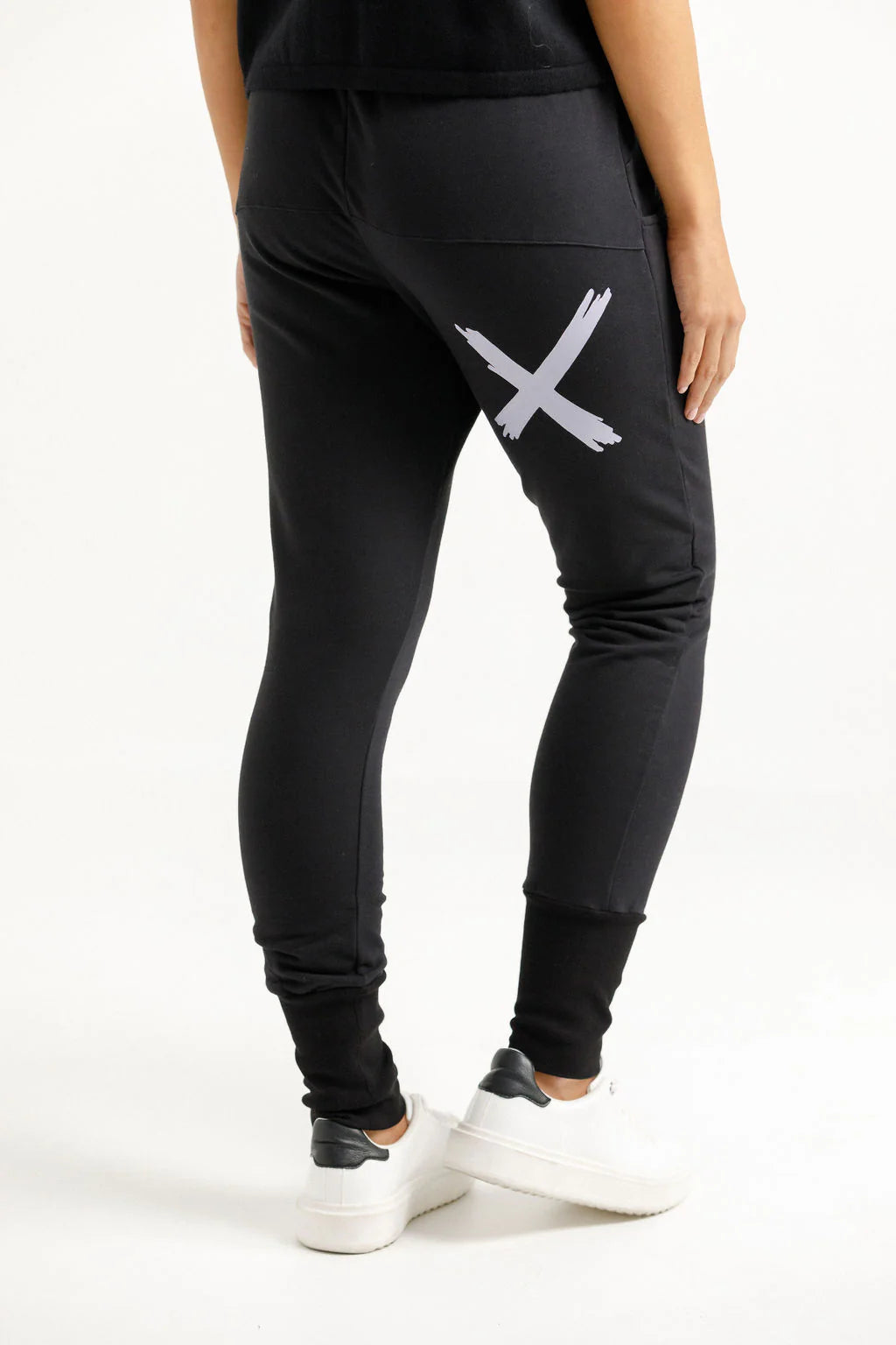Homelee  ALPINE Apartment Pants - Black with Lilac X