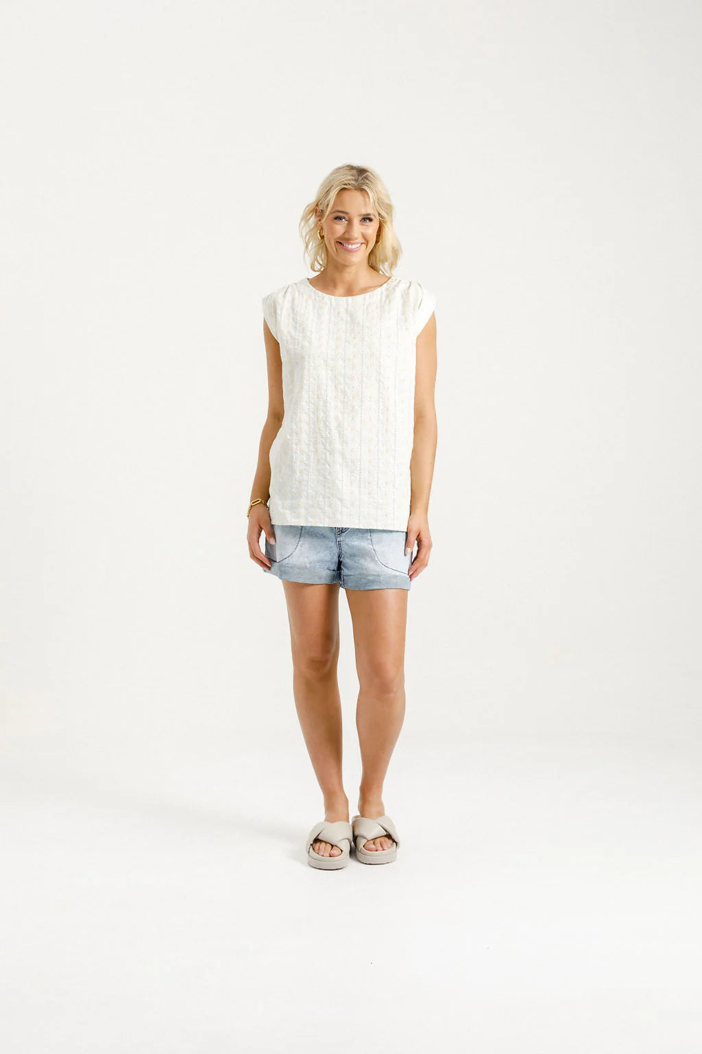 Homelee  DAISY TOP - CREAM DAISIES