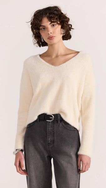 STAPLE THE LABEL - EMBER FLUFFY KNIT JUMPER - CREAM